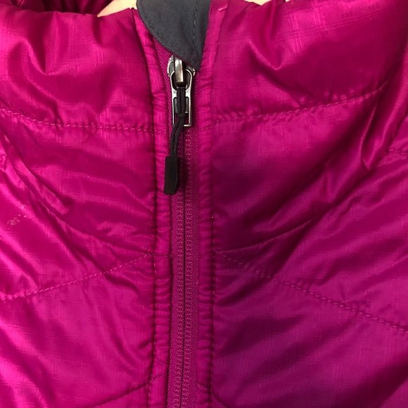 COLUMBIA Fuschia Omni-Shield Quilted Vest S EUC - Picture 3 of 11
